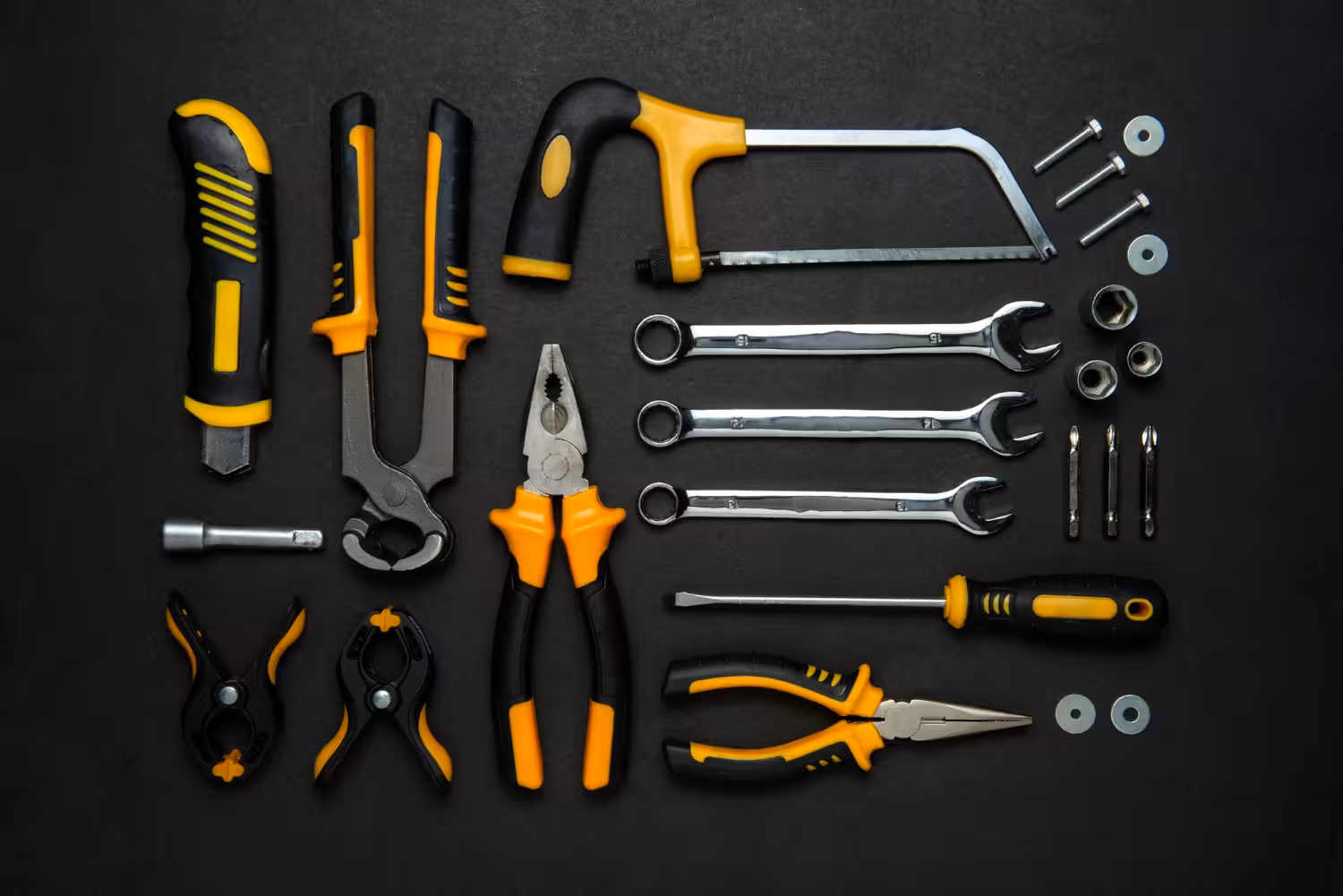 Top view mechanical tools arrangement